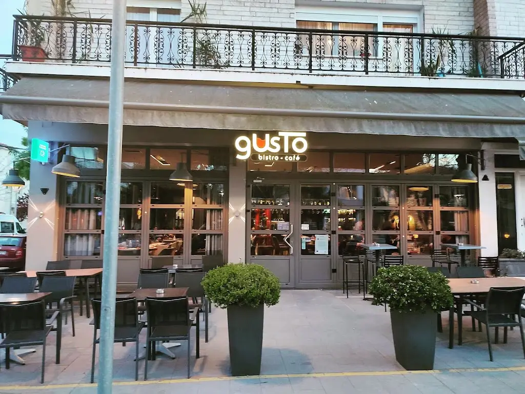 Gusto bistro Orestiada Restaurant in Orestiáda