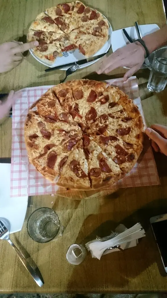 Menü_Pizza Klironomos_Nikísiani_Bild_5