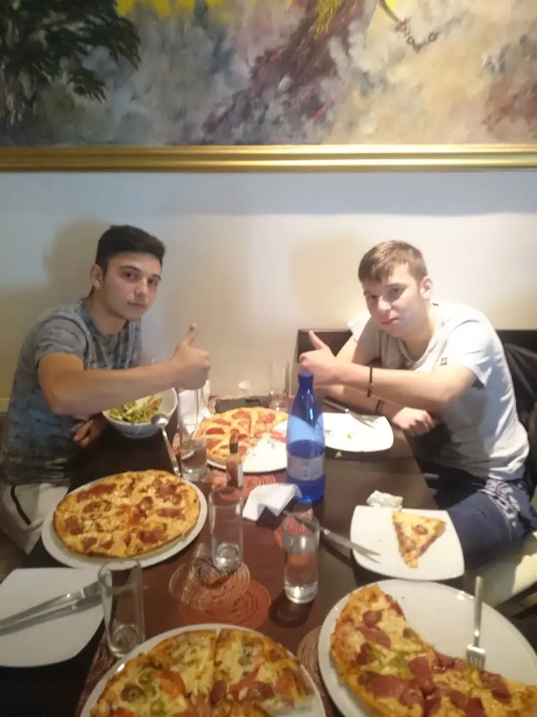 Menü_Pizza Klironomos_Nikísiani_Bild_9