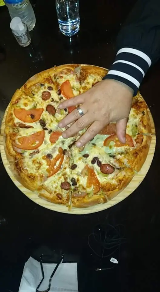 Pizza Klironomos_Nikísiani_slider_image_2