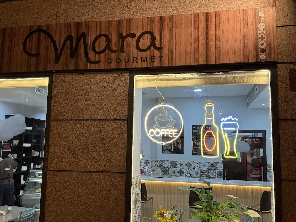 Tavern "To Filaraki" Restaurant in Palaió Tsiflíki