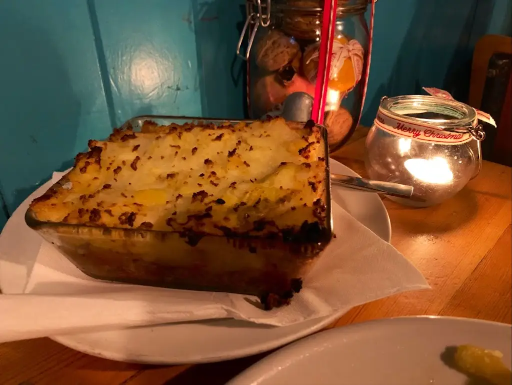 sun c._Red Bull_Palaió Tsiflíki_review