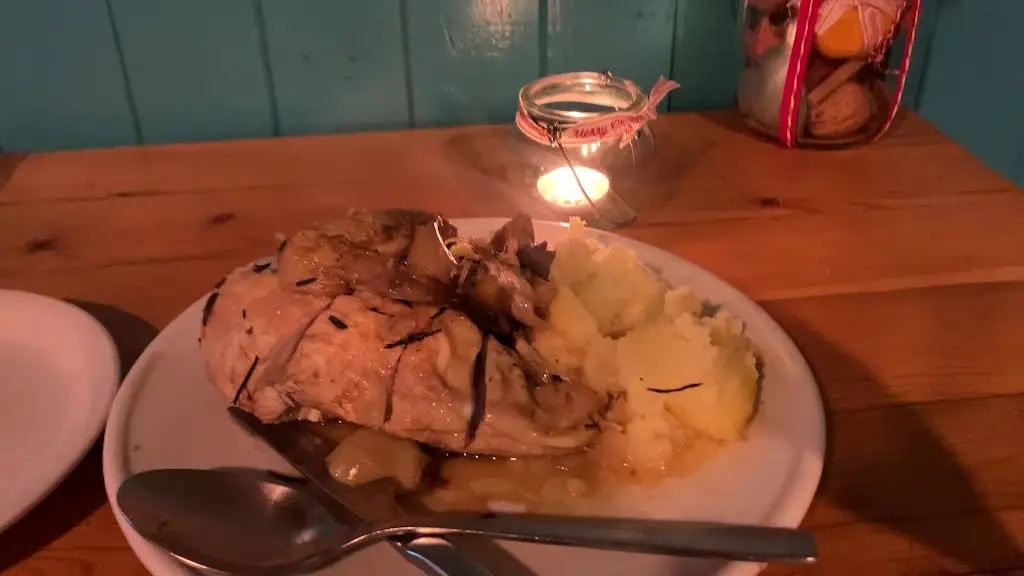 Red Bull_Palaió Tsiflíki_slider_image_2