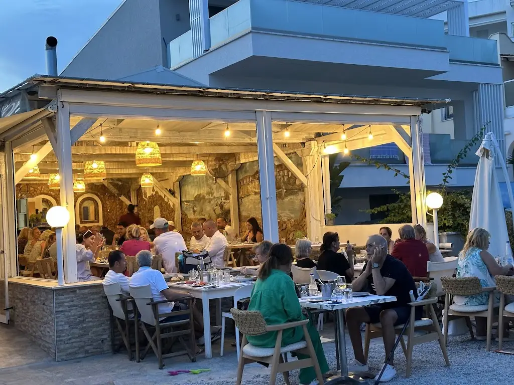 Maistrali restaurant Restaurant in Palaió Tsiflíki