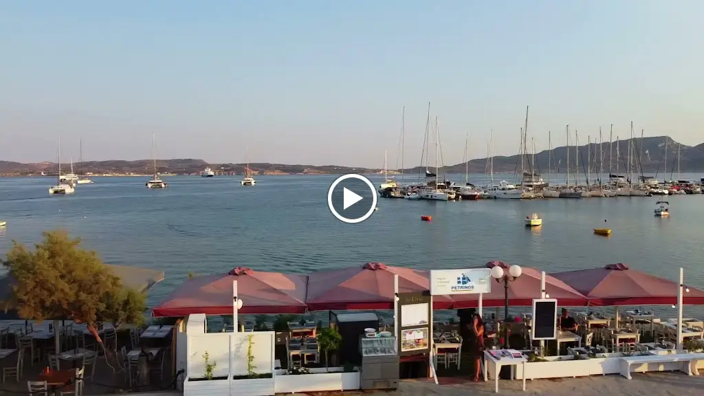 Petrinos Aegean Traditional Cuisine_Peteinós_slider_image_2