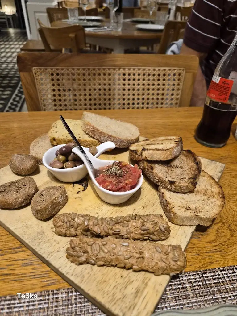 teeksteeks1_Merastri_Irákleio_review