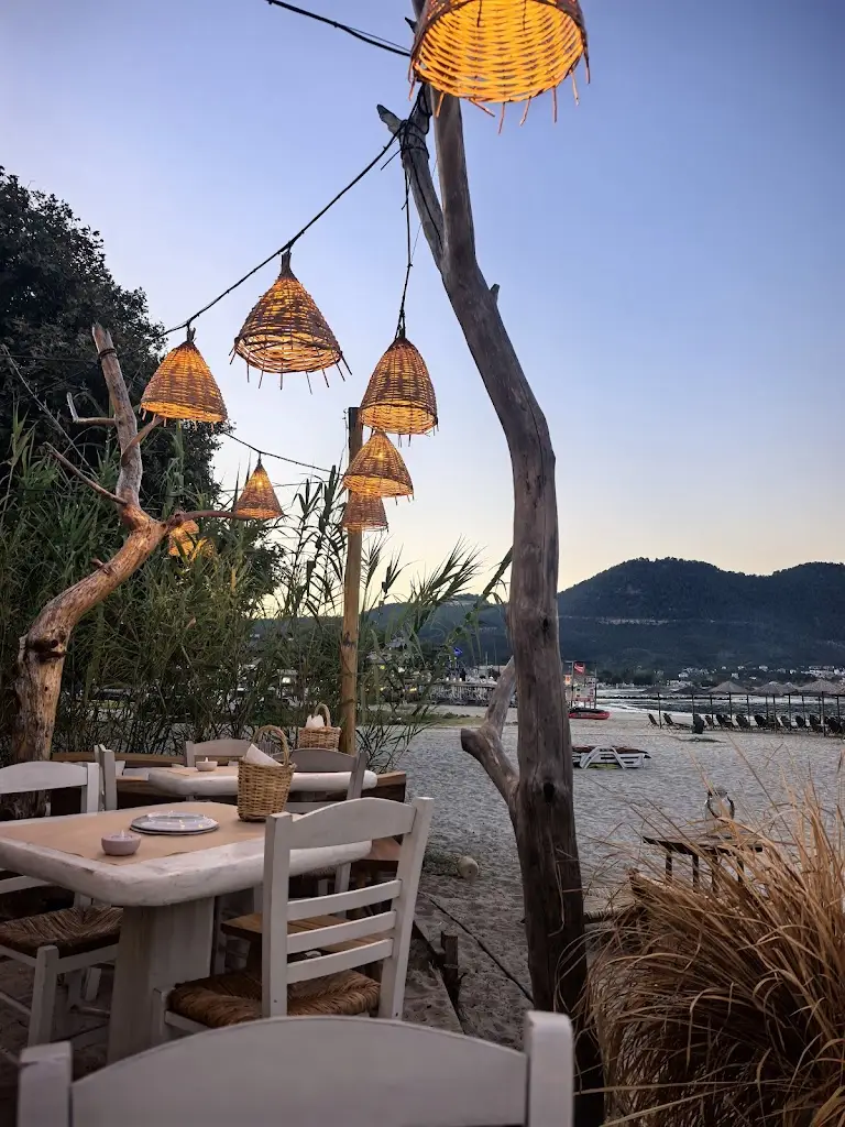 Stello Restaurant_Potamiá_slider_image_3