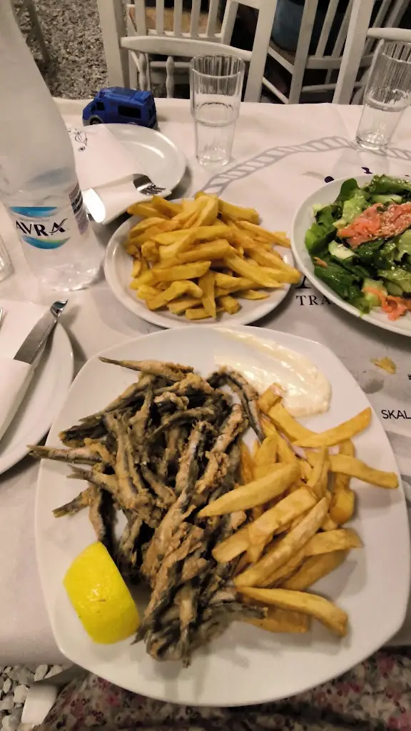 Captain Fish Tavern_Potamiá_slider_image_2