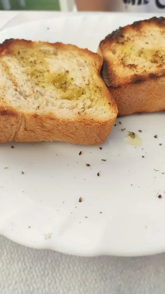 Menu_Orea Ellas_Paralía Ofryníou_imagen_9