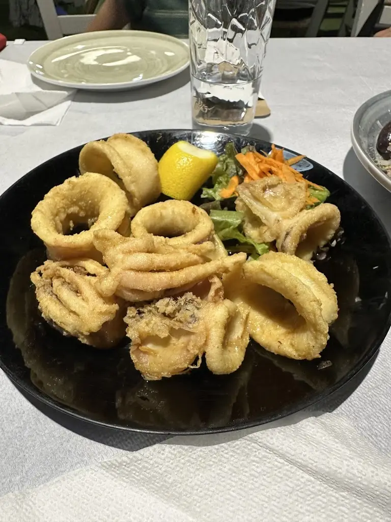 Boris Tsolov_Orea Ellas_Paralía Ofryníou_reseña