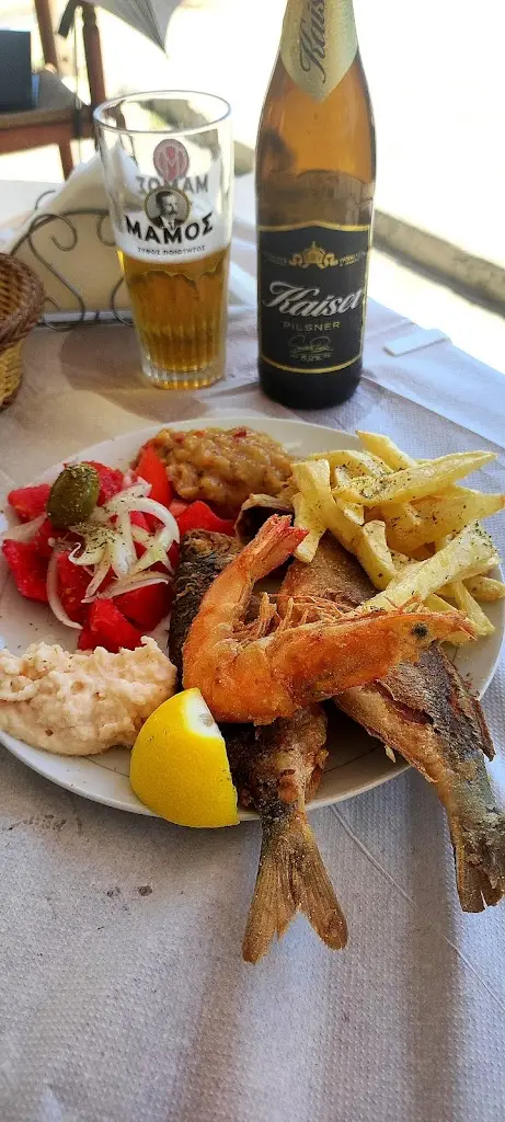 Taverna Perazmos_Paralía Ofryníou_slider_image_2