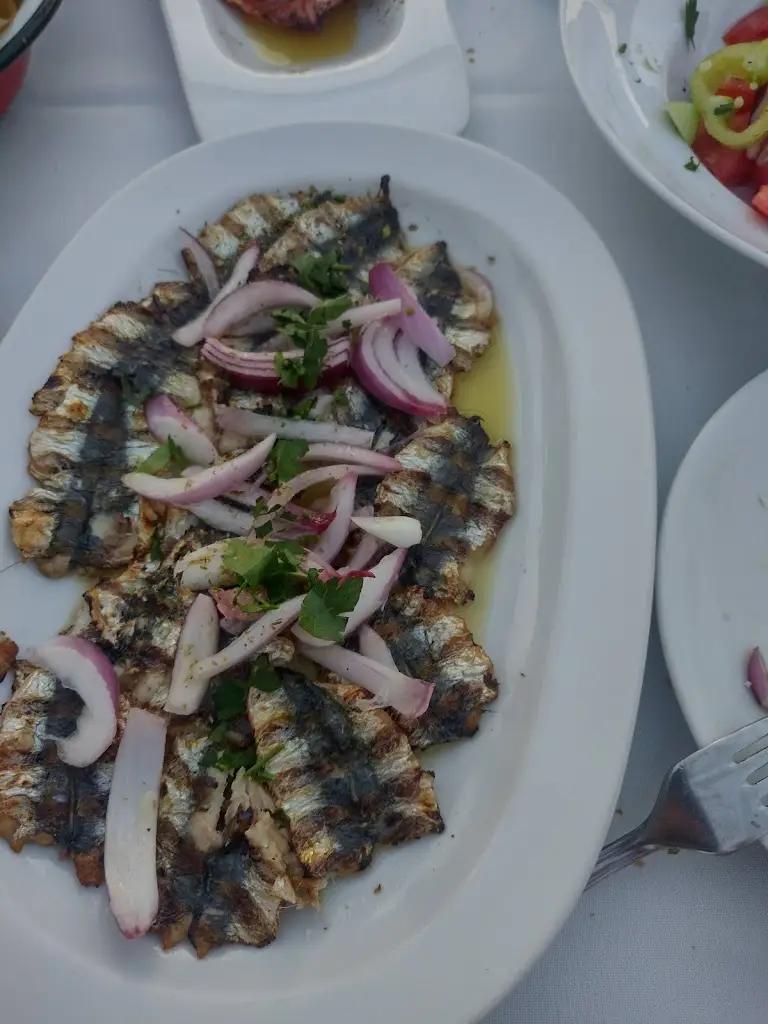 Menü_Καθ´οδόν_Paralía Ofryníou_Bild_6