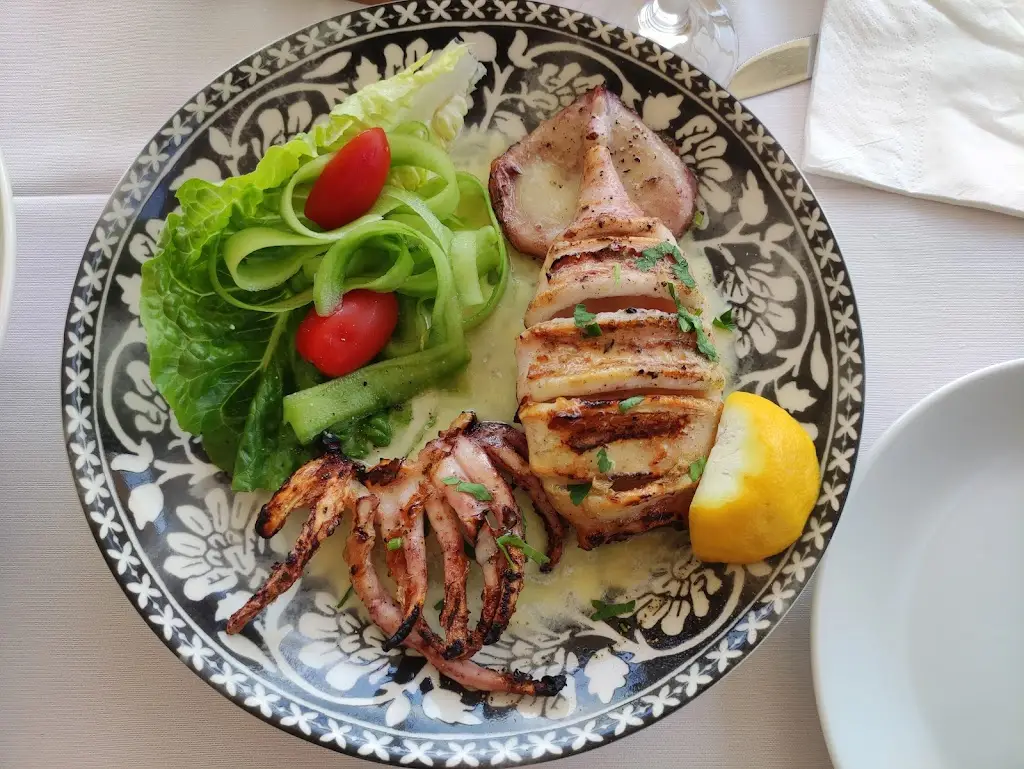 Menü_Καθ´οδόν_Paralía Ofryníou_Bild_7