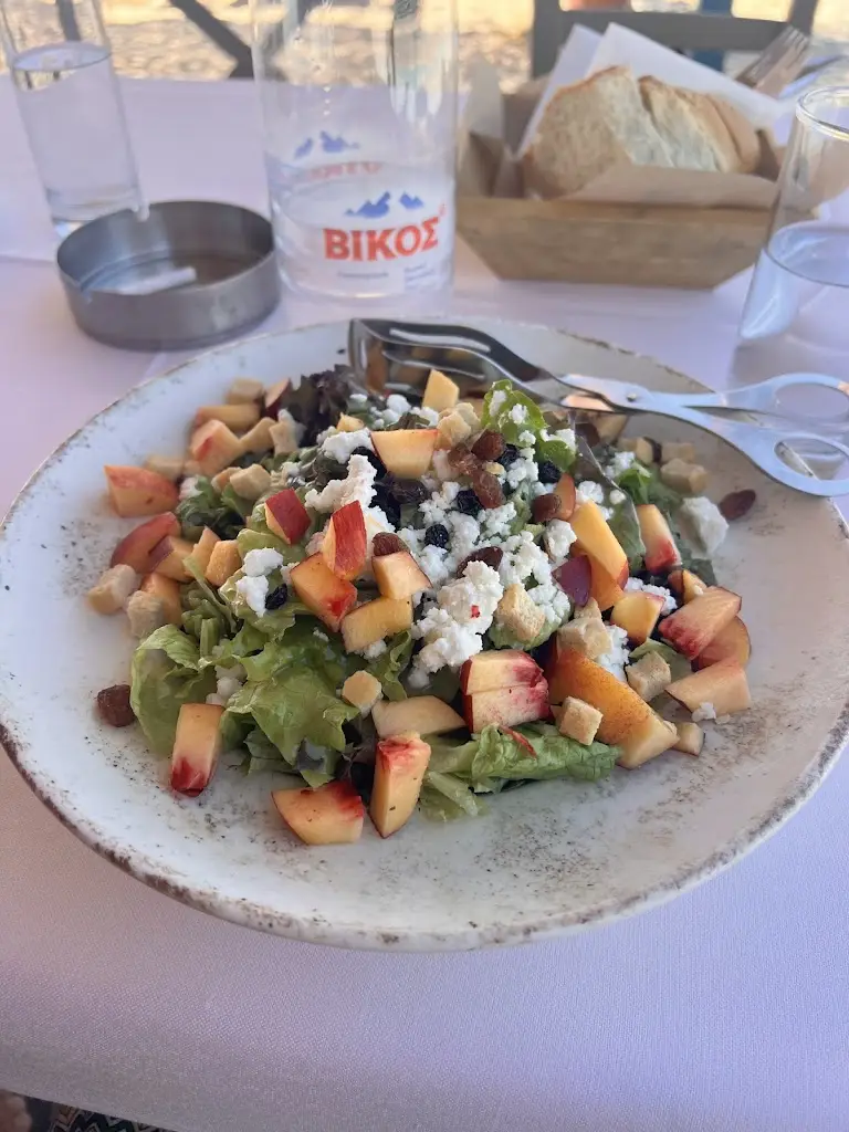 Evgenia Zaneva_Καθ´οδόν_Paralía Ofryníou_Bewertung