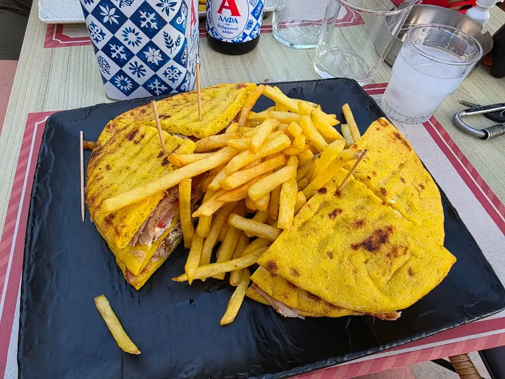 Νοστιμούλης_Paralía Ofryníou_slider_image_3