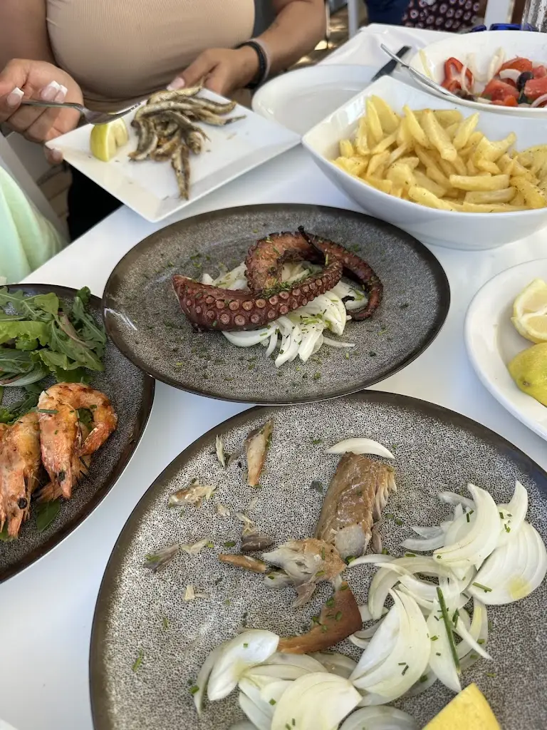 Menü_OCTOPUS Seafood Tavern_Paralía Ofryníou_Bild_4