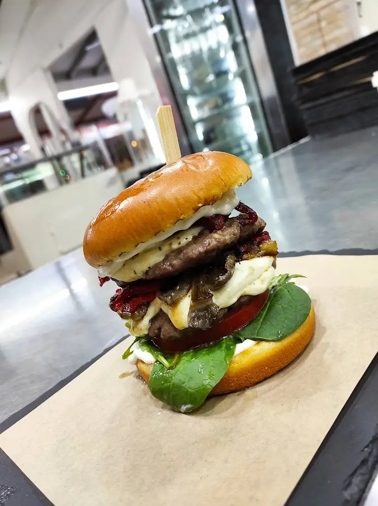 Yamis_Paralía Ofryníou_slider_image_1