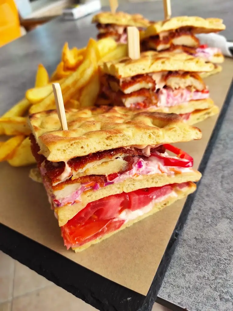 Yamis_Paralía Ofryníou_slider_image_2