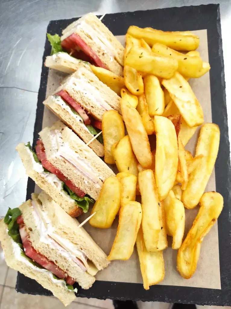 Yamis_Paralía Ofryníou_slider_image_3