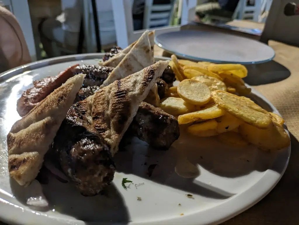 Menu_Diktamo Restaurant_Paralía Ofryníou_image_9