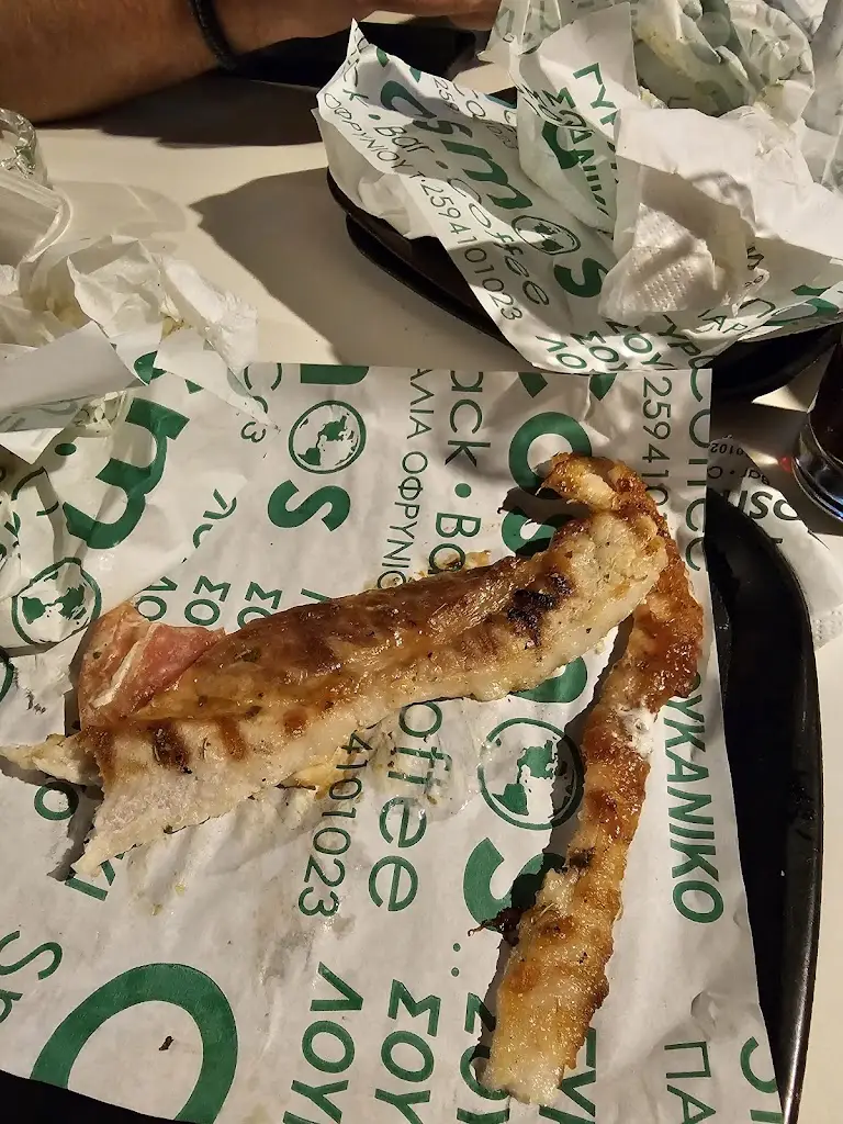 Melina P._Snack Bar Cosmos_Paralía Ofryníou_Bewertung