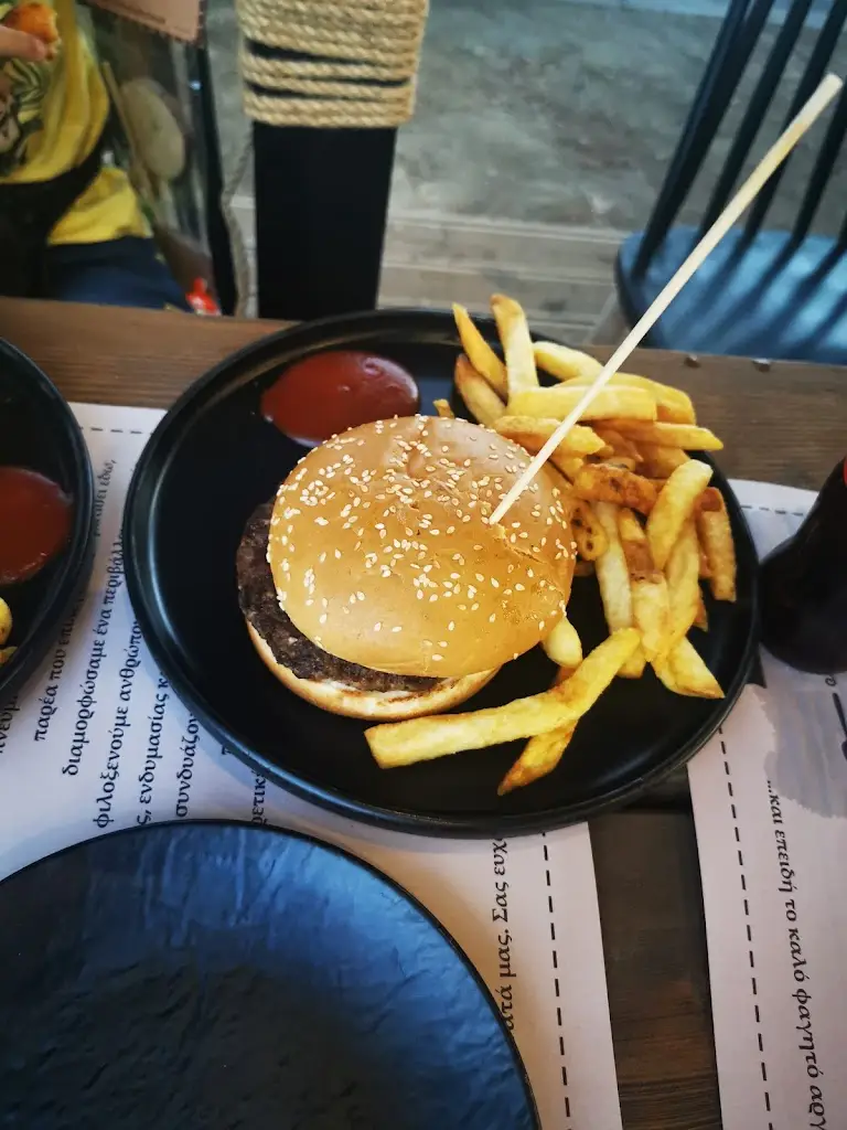 Menü_Broz Steak & Burger House_Paralía Ofryníou_Bild_5