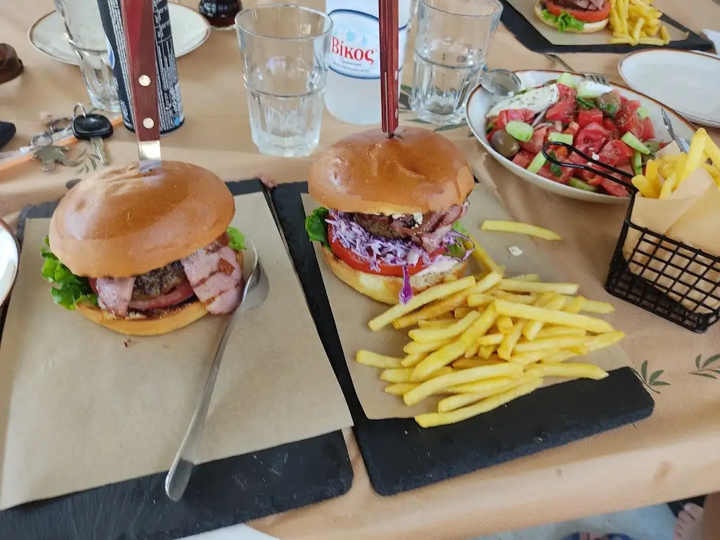 Menü_Broz Steak & Burger House_Paralía Ofryníou_Bild_9