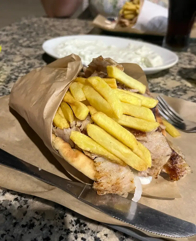 Александар Радивојевић_Andreas Cafe_Prínos_Bewertung