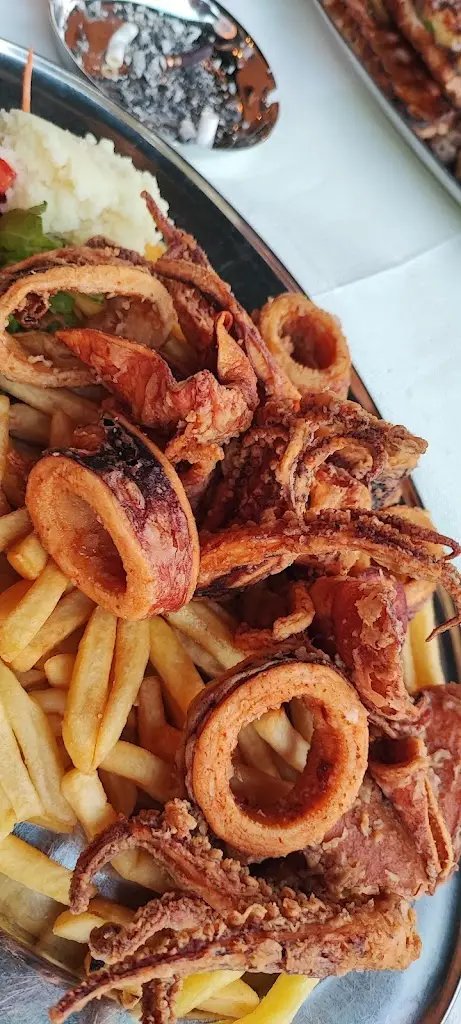 Alexandru Cristian Petrișor_Taverna Irene Official_Prínos_Bewertung