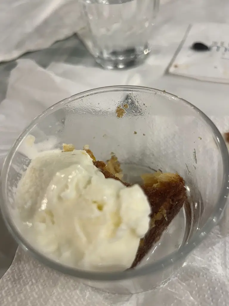 Alper Öner_Mouses_Thásos_Bewertung