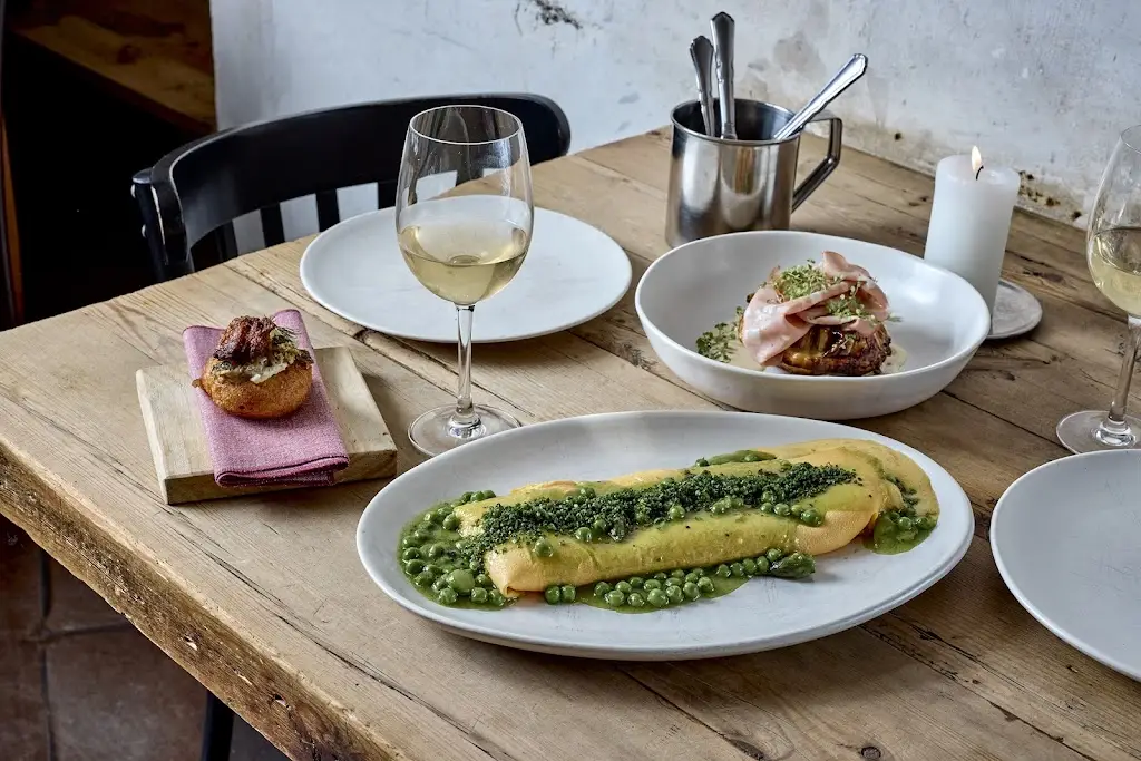 Trata Samos Restaurant_Samos_slider_image_3