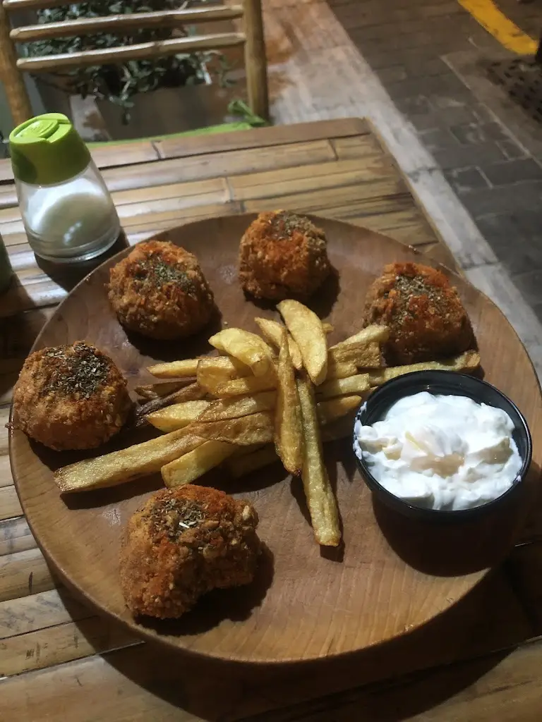 Visje Y_Orgy Hungarian Restaurant_Irákleio_Bewertung