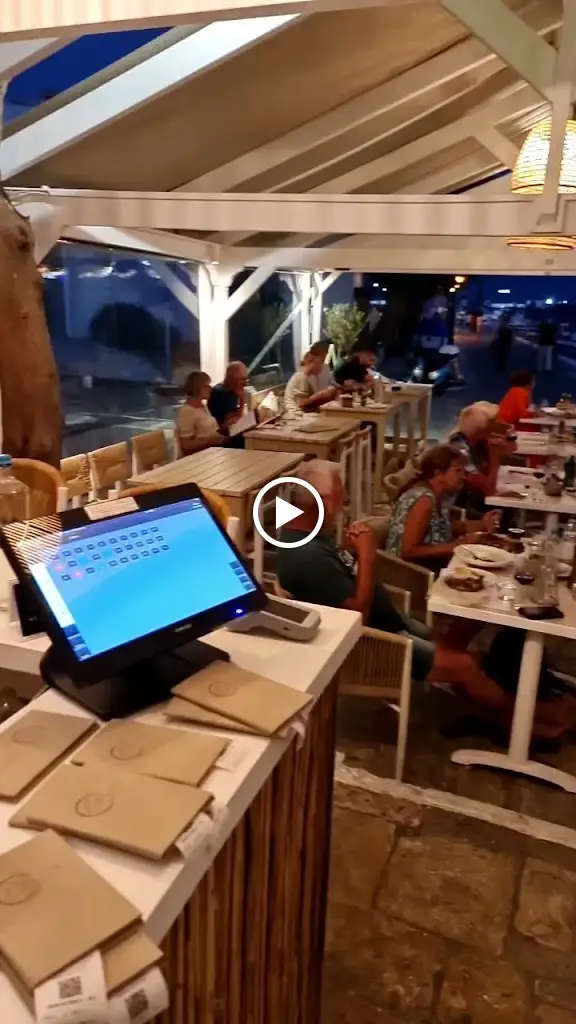 Elia Restaurant_Samos_slider_image_2
