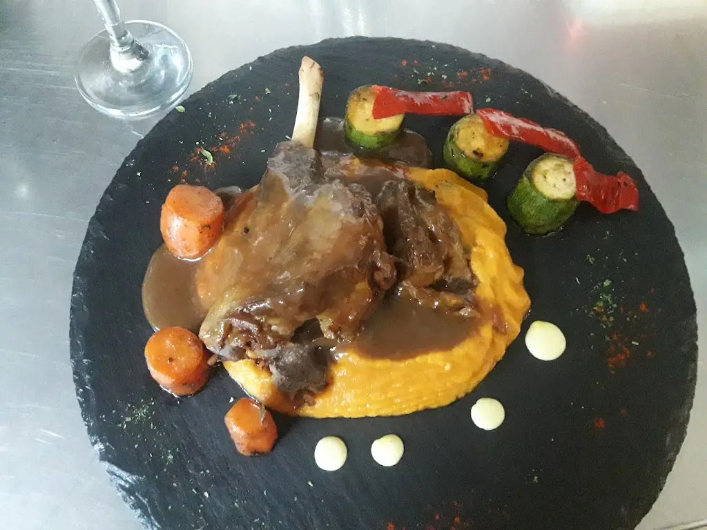 Irodion Garden Restaurant_Samos_slider_image_3