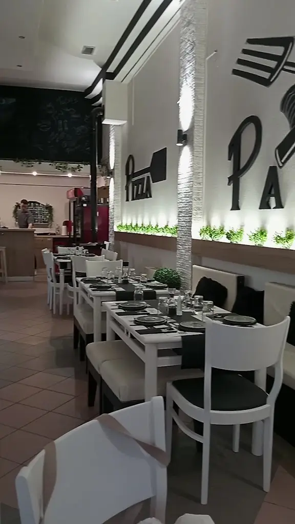 Pizza ''Erato''_Souflí_slider_image_2