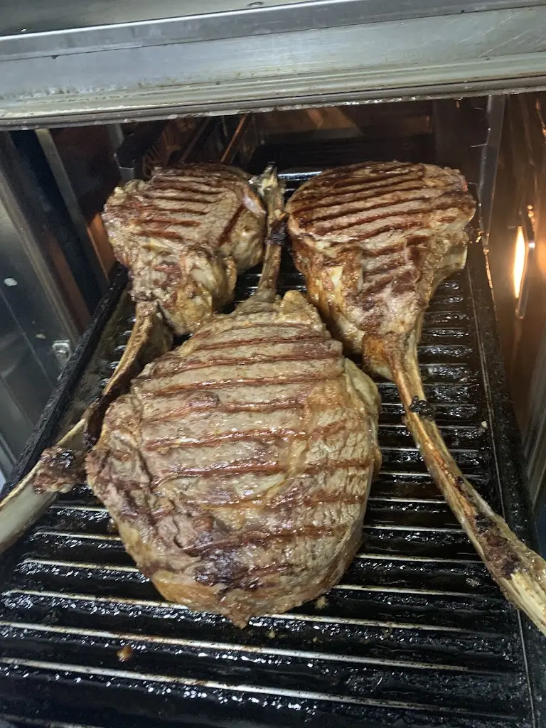 Λαδόκολλα ο σακης_Souflí_slider_image_2