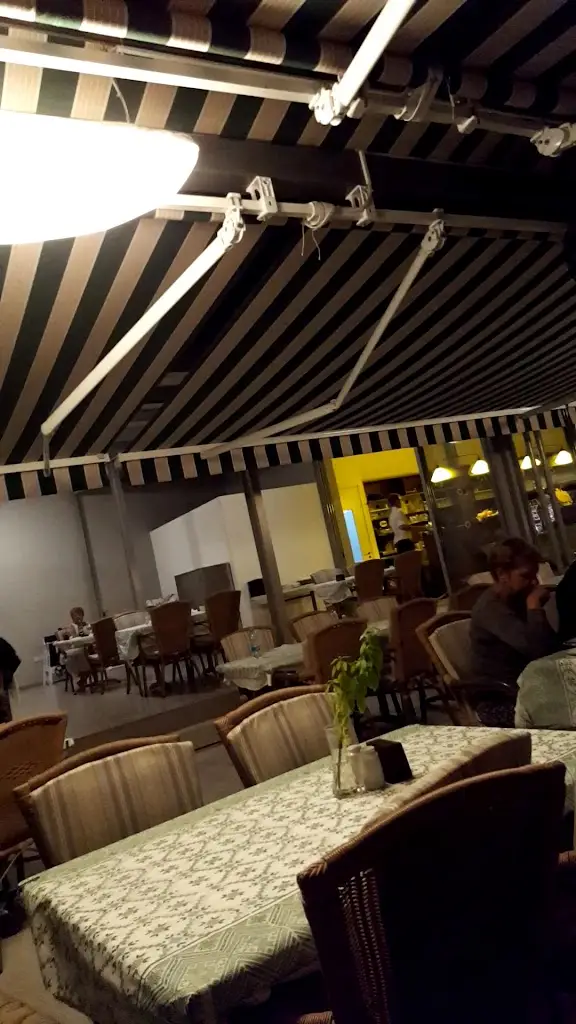 ΤΟ ΜΕΣΟΧΩΡΙ - ΟΥΤΣΙΟΣ ΓΕΩΡΓΙΟΣ_Souflí_slider_image_2