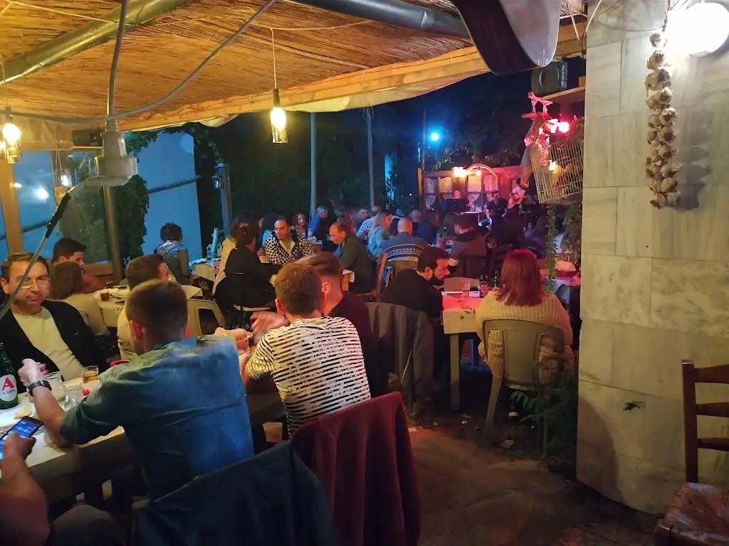 καφενειον μεζεδοπωλειον 