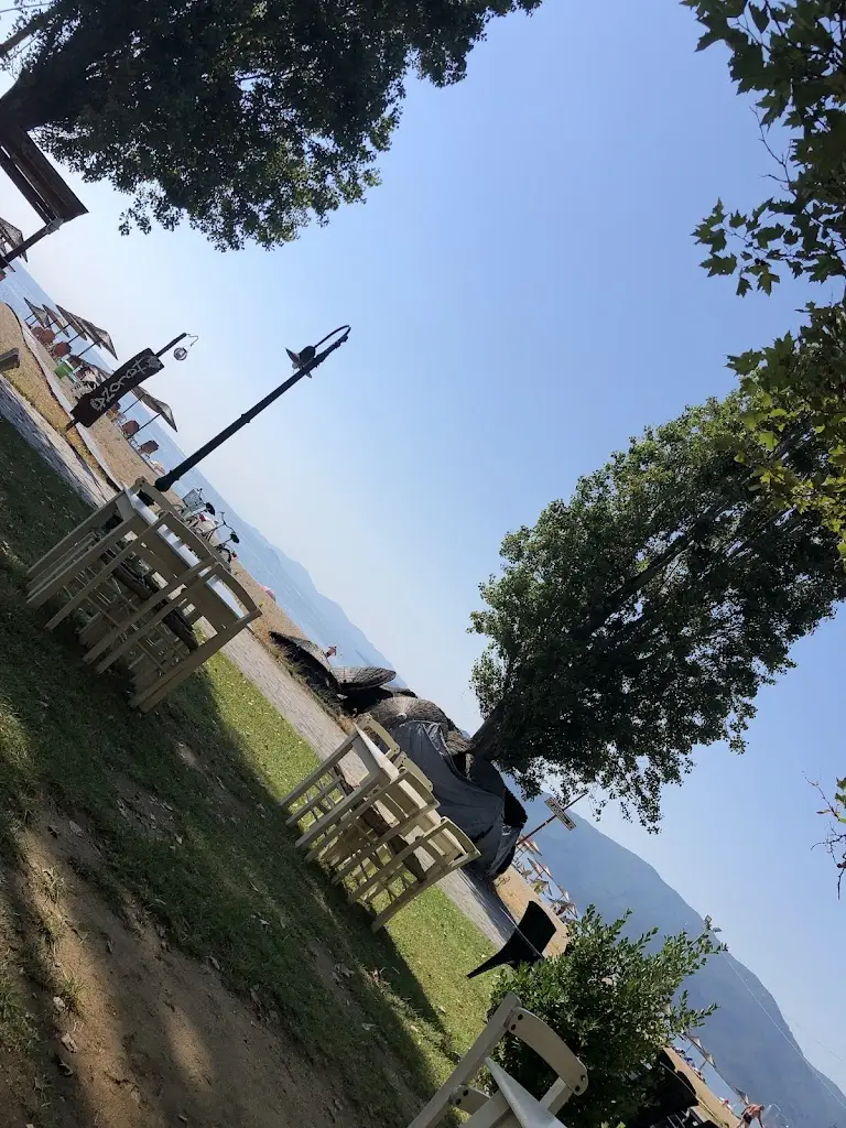 Kambi Kambi_Helona Bistro Bar_Xiropótamos_Bewertung