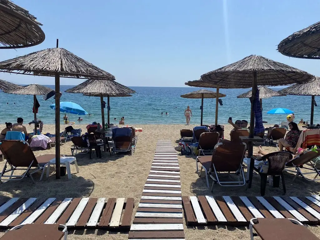 Danica Simic_Helona Bistro Bar_Xiropótamos_Bewertung