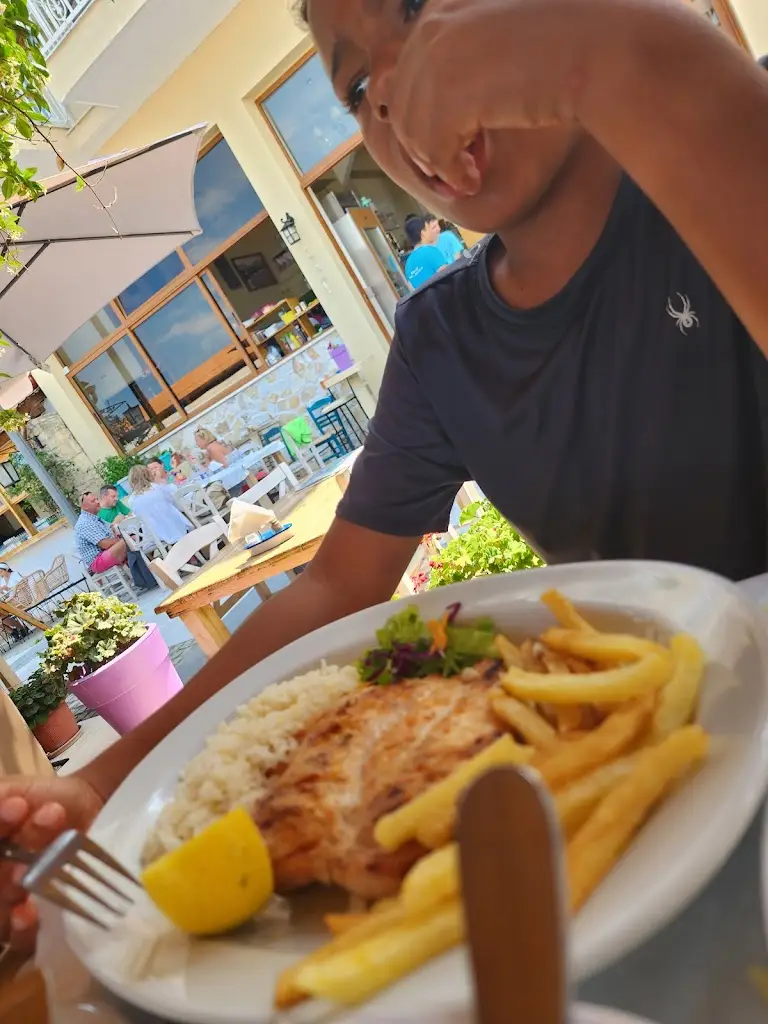 Menü_Ble Akrogiali Beach bar & Restaurant_Xiropótamos_Bild_8