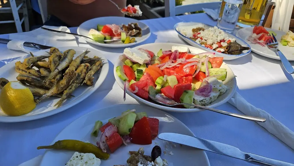 Невена Йорданова_Ble Akrogiali Beach bar & Restaurant_Xiropótamos_Bewertung