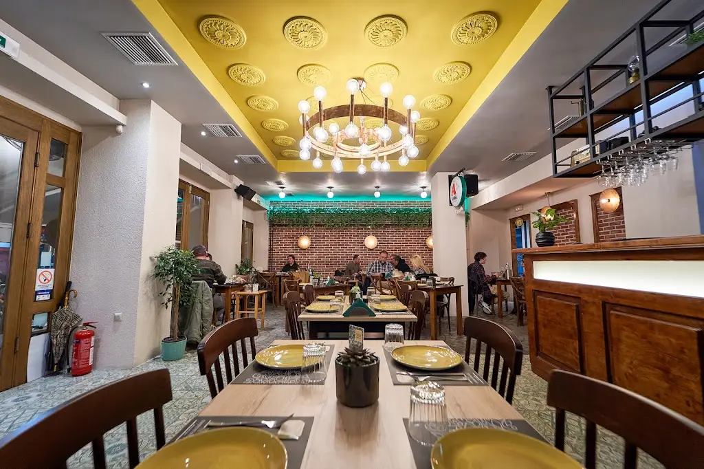 Πηρουνιές Restaurant in Xánthi