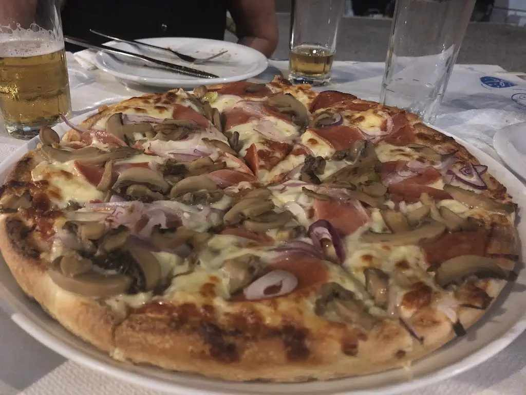 Vassilis T._Porto Kalamos Food And Drink_Kálamos_Bewertung