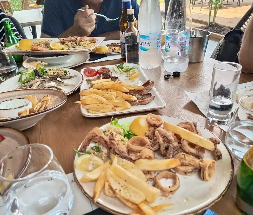 Voula Kara_Psarōdia_Doxato_review