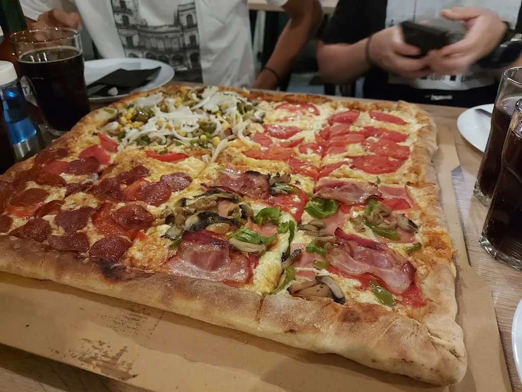Panos Lp_Βασιλάκης Πεϊνερλι-Pizza_Doxato_review
