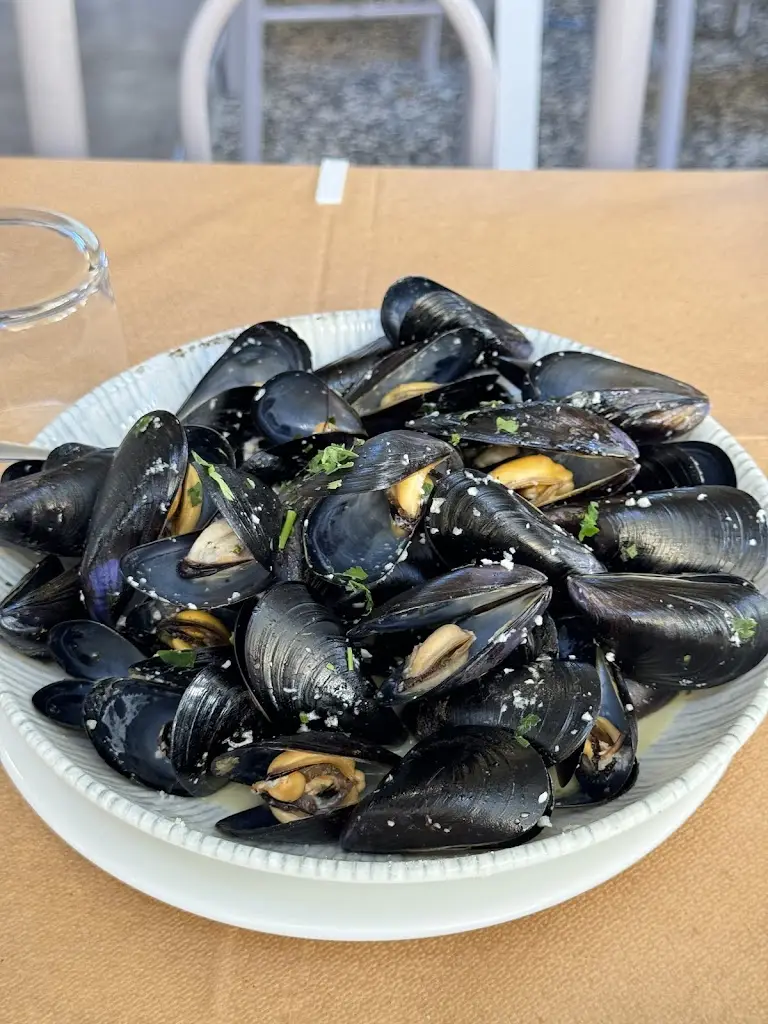 Menu_Psaraki_Kalývia Thorikoú_imagen_9