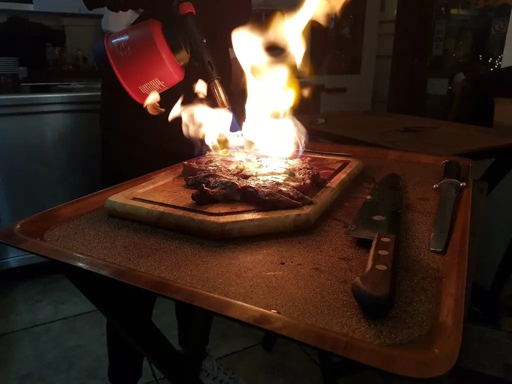 la Griglia da Routsis_Drama_slider_image_3