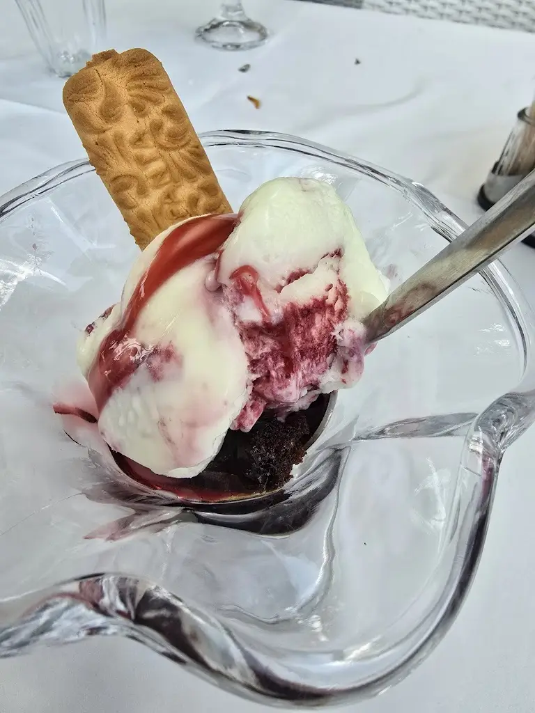 Tsvetelina Tsvetkova_Rodóstamo_Drama_review