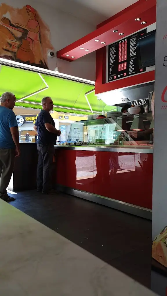 Andrei Cernaianu_Ψητοπωλείο Έμπνευση_Komotini_Bewertung